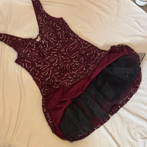 City Triangles Burgundy Sequin Fit-and-Flare prom Midi Dress - Picture 9 of 9